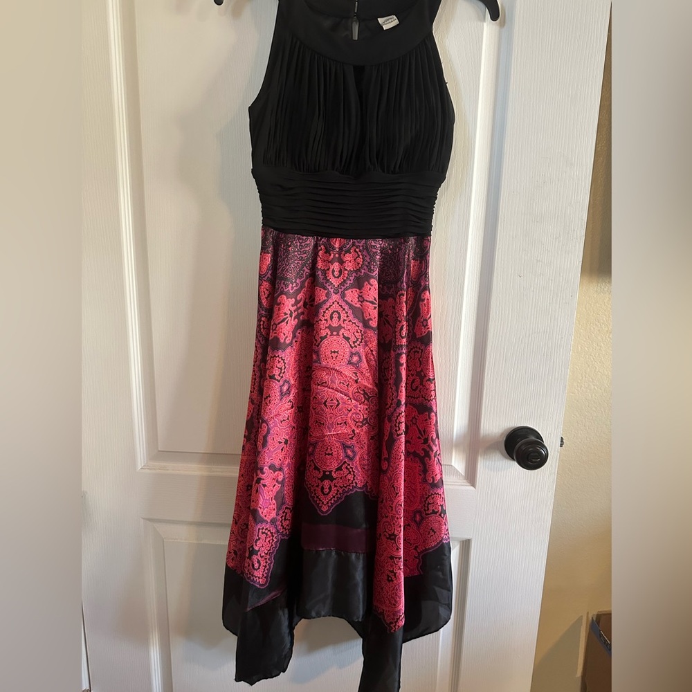 Signature by Sangria High Low Dress  Size S  Black/Red. Prom